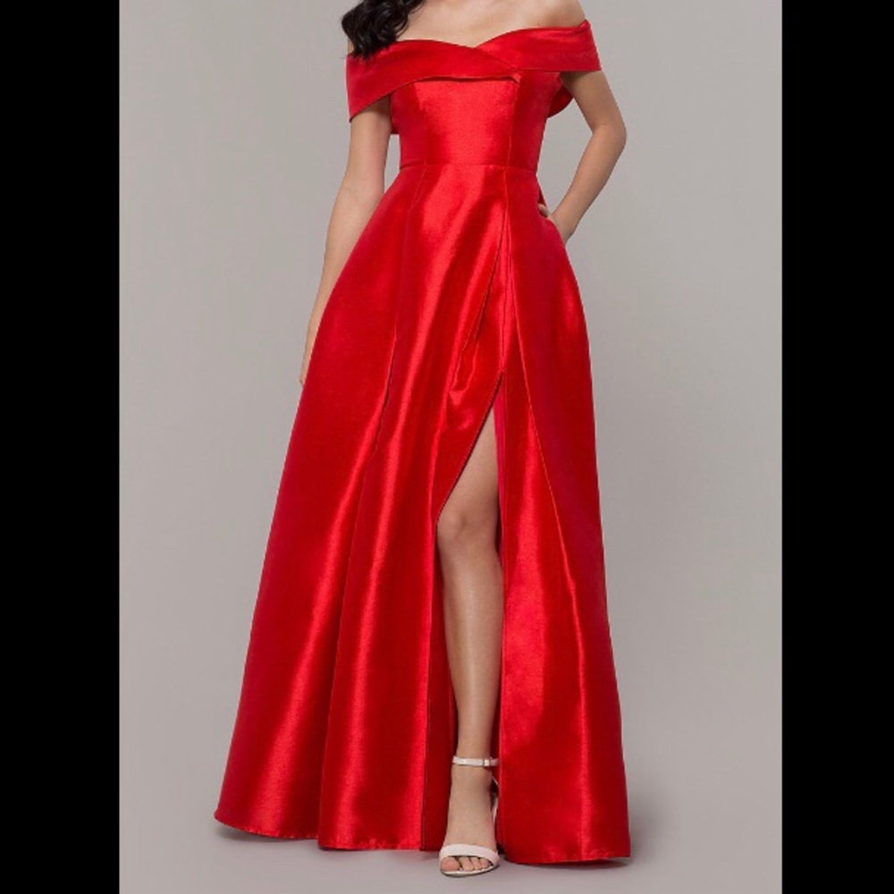Promgirl Off-Shoulder Prom Dress w/ Slit (Red)
